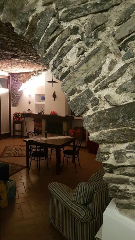 Emy Lake Orta Pella Dış mekan fotoğraf